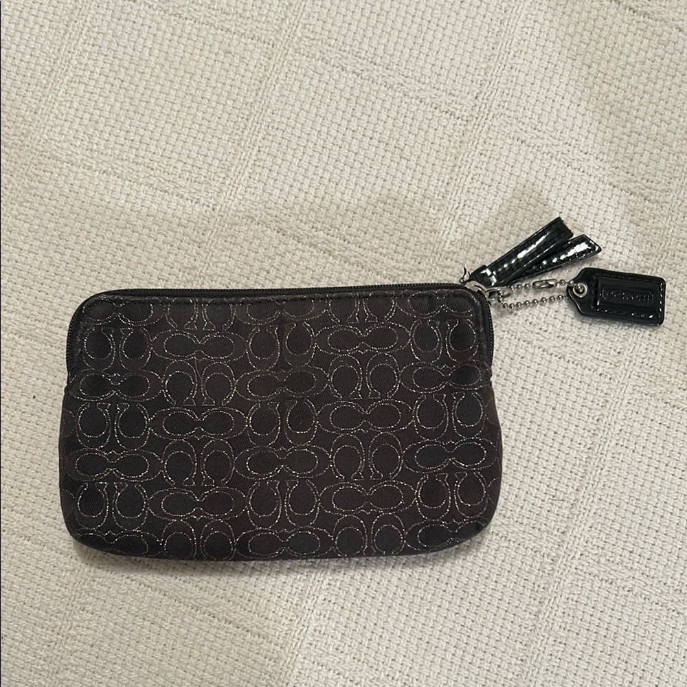 Coach Signature Quilted Wristlet Double Zipper Black Purple Lining - Picture 2 of 4